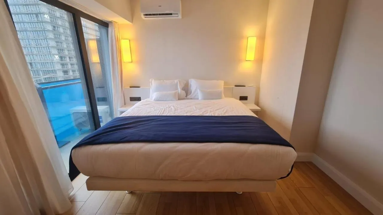 Sea View Orbi City Tower Aparthotel Μπατούμι