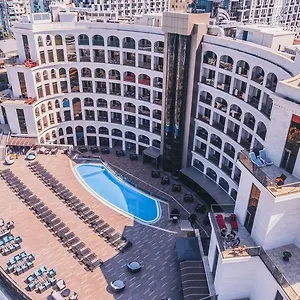 Colosseum Marina ***** באטומי